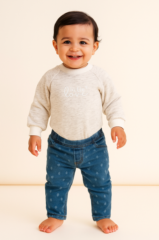 Baby sweater vest with snap closure